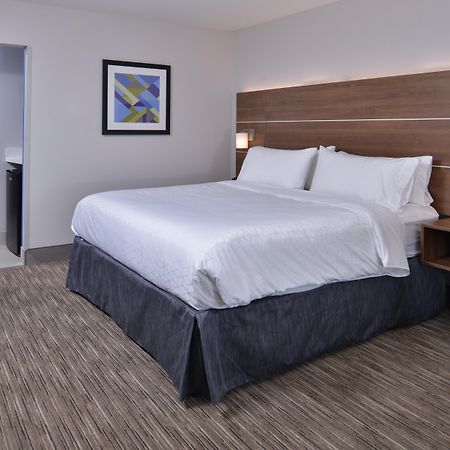 Holiday Inn Express & Suites - Marshalltown By Ihg Eksteriør bilde