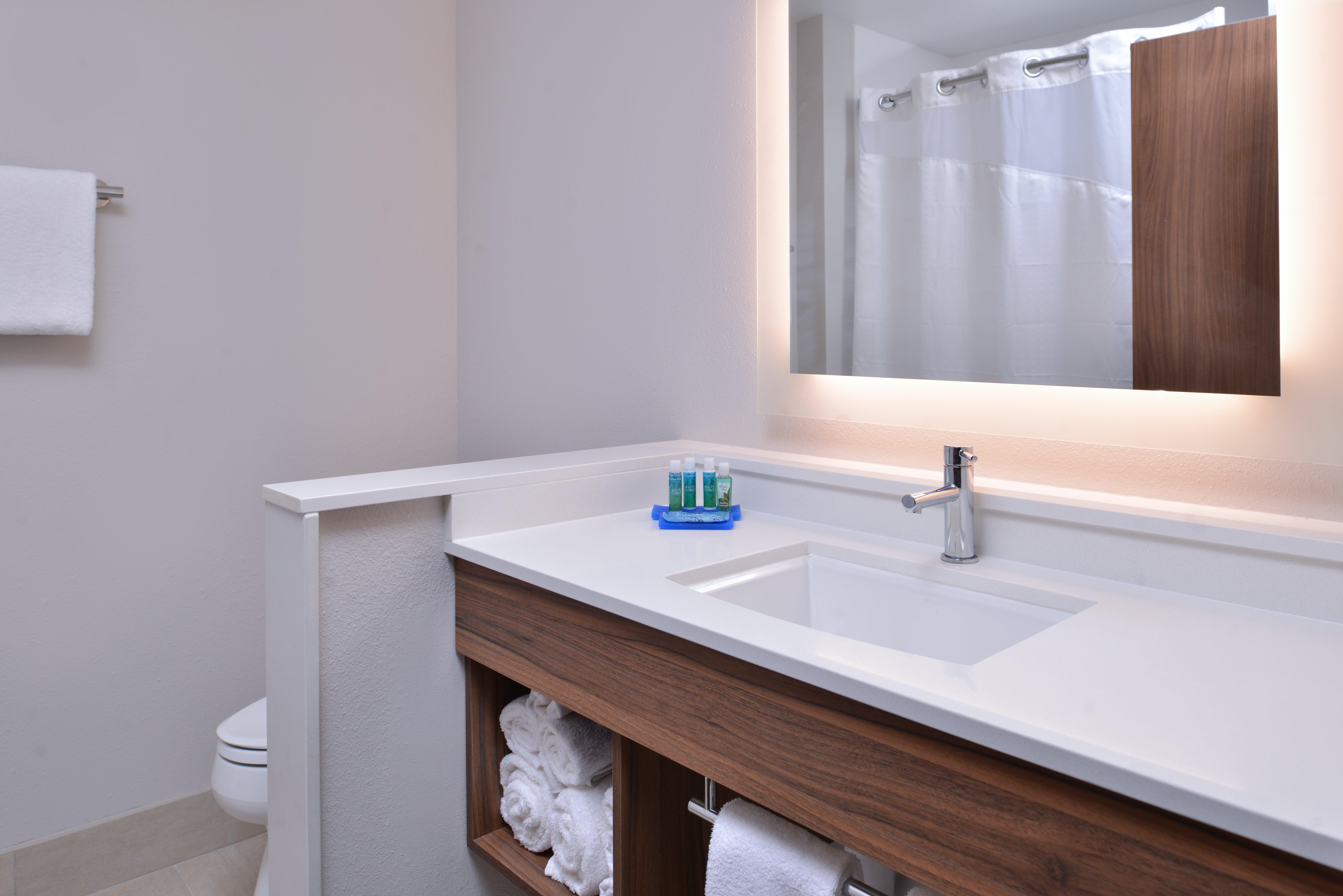 Holiday Inn Express & Suites - Marshalltown By Ihg Eksteriør bilde
