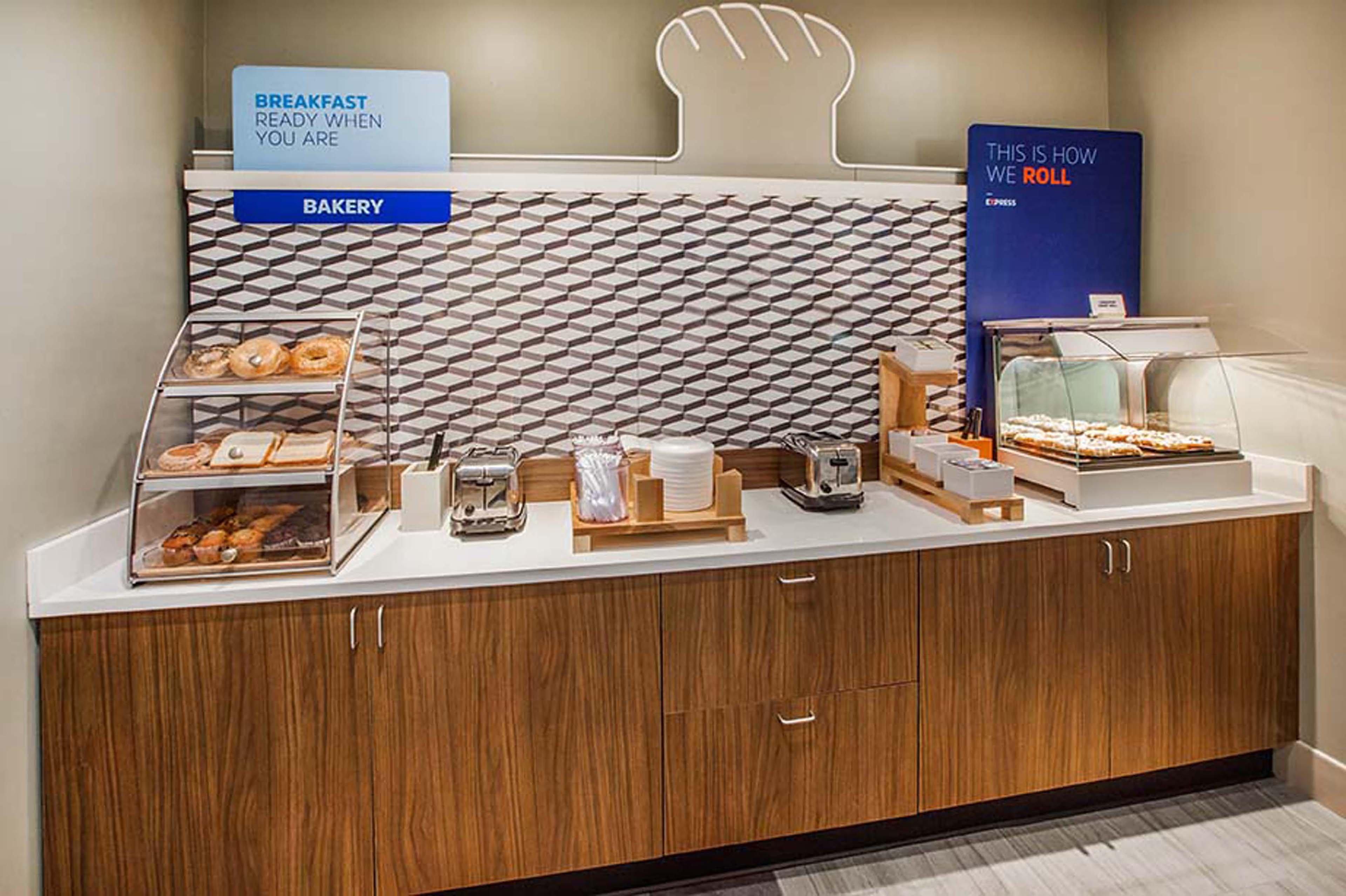 Holiday Inn Express & Suites - Marshalltown By Ihg Eksteriør bilde