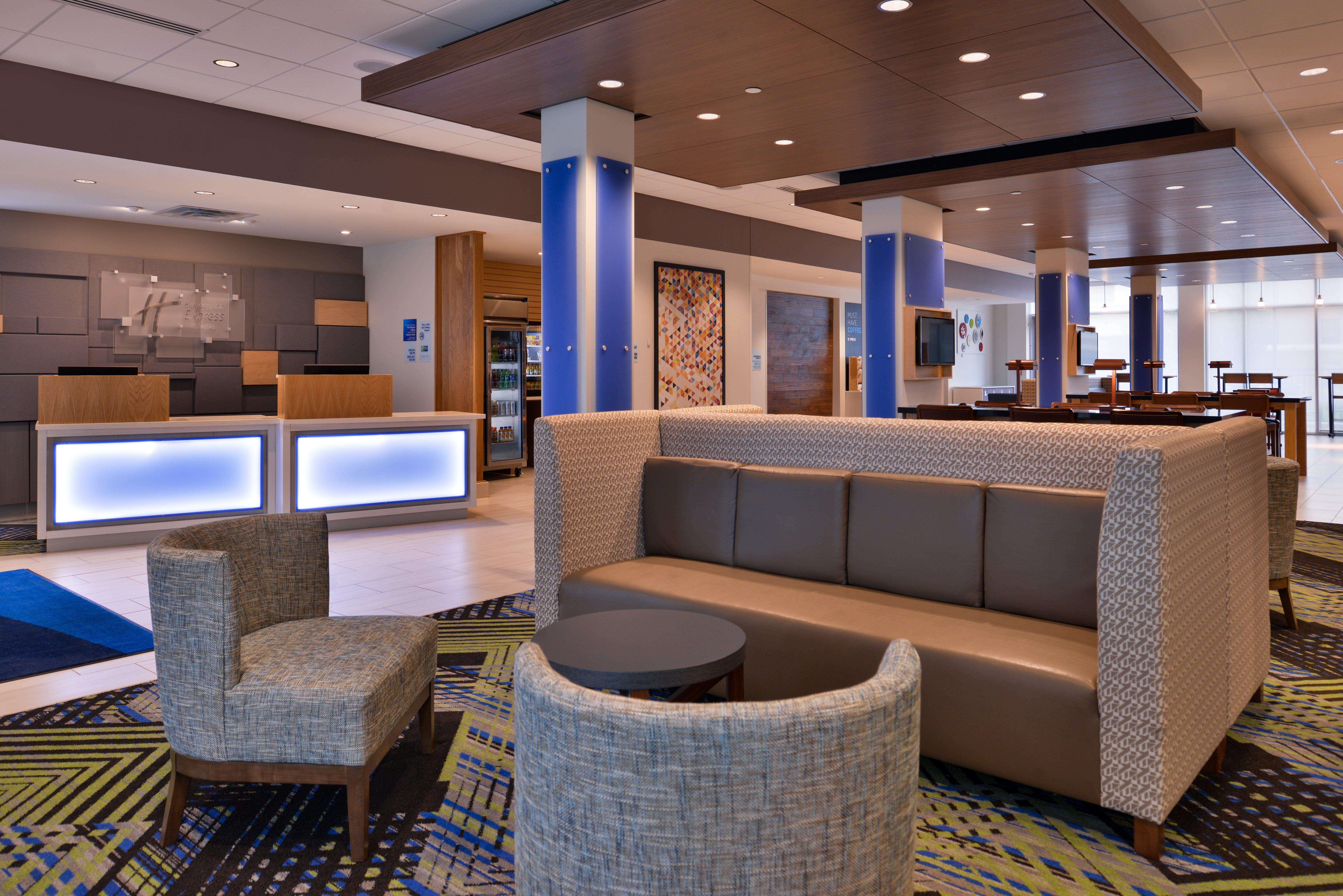 Holiday Inn Express & Suites - Marshalltown By Ihg Eksteriør bilde