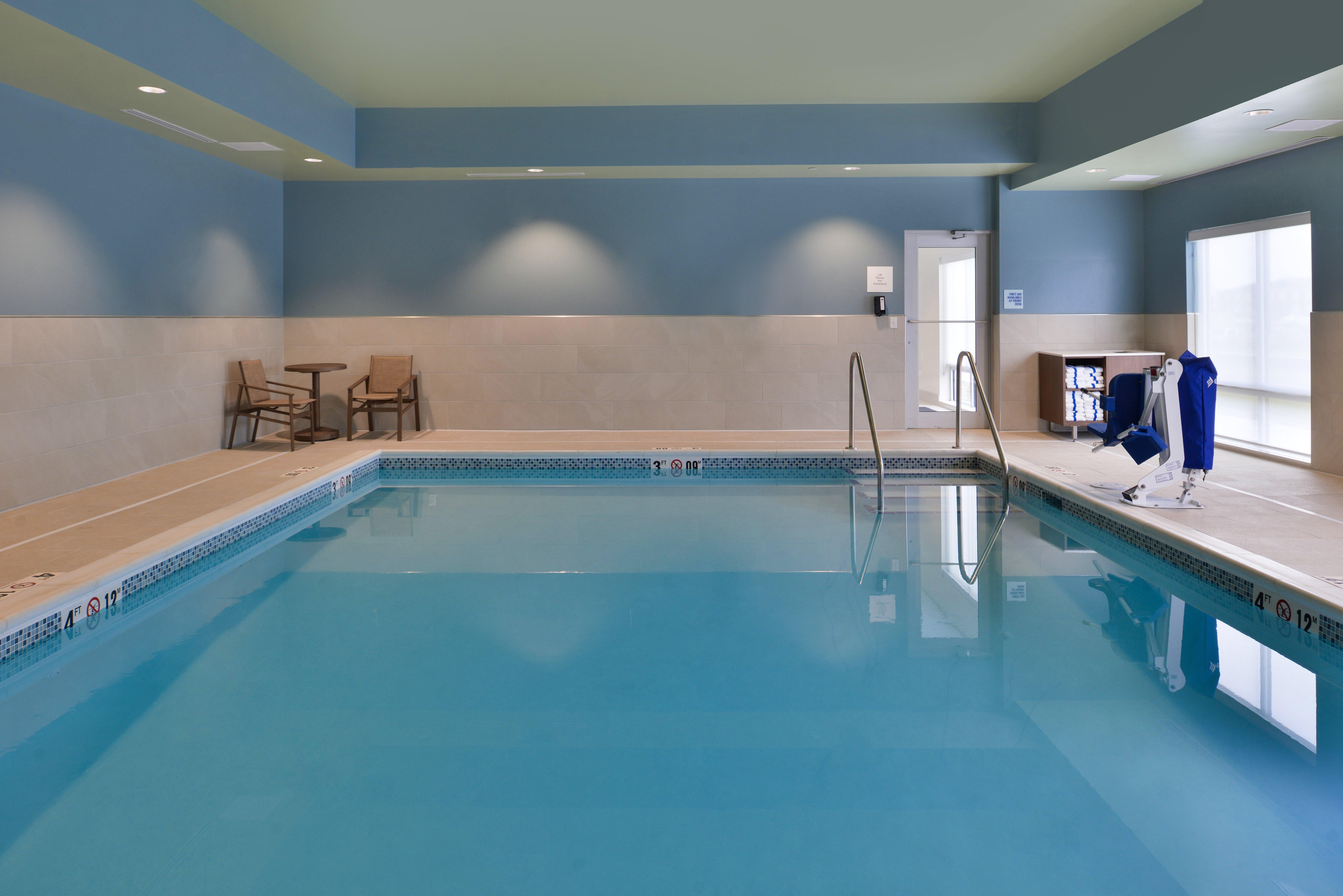 Holiday Inn Express & Suites - Marshalltown By Ihg Eksteriør bilde