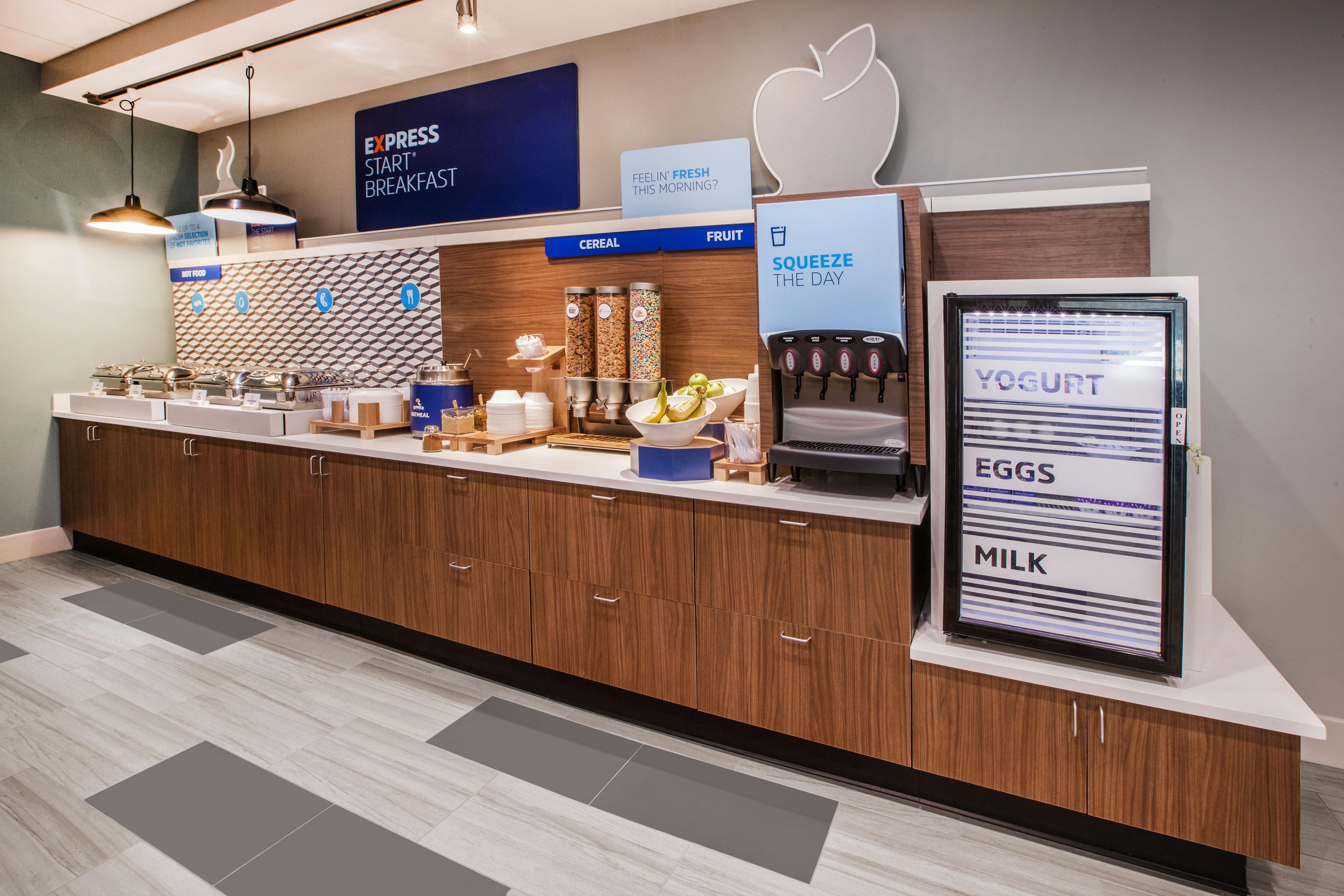 Holiday Inn Express & Suites - Marshalltown By Ihg Eksteriør bilde